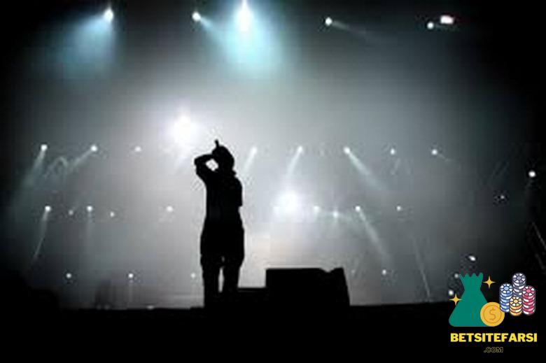 امین زنیس کیست